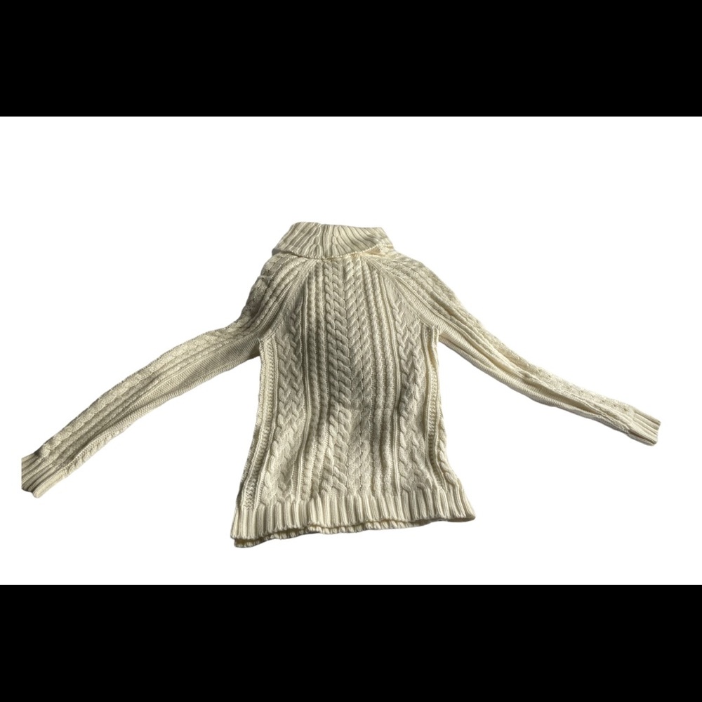 Cream knit turtleneck sweater